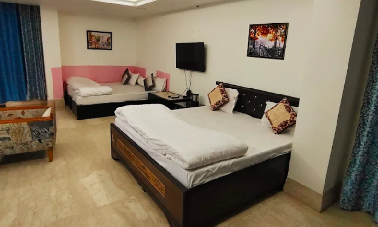 1 x Family Room